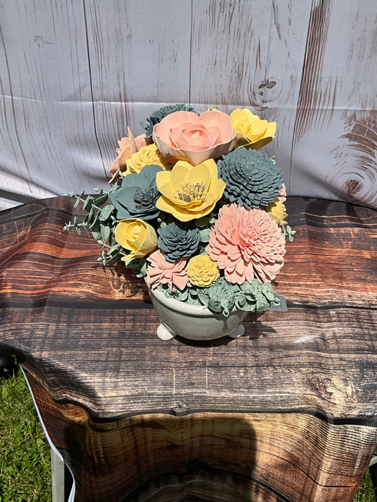 Peaches & Gold – Oval Sola Wood Flower Centerpiece
