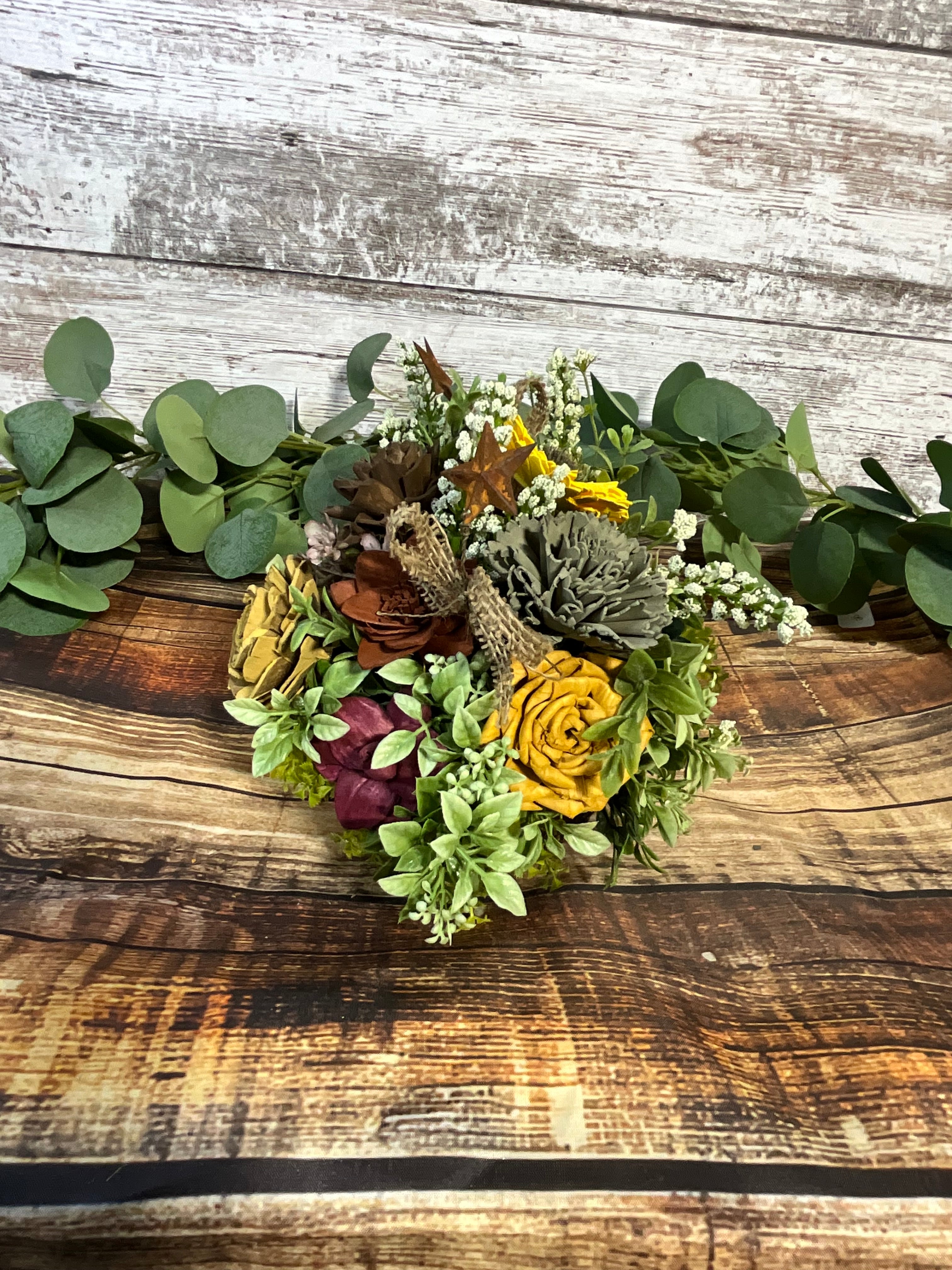 Rustic Belt Buckle Sola Wood Arrangement